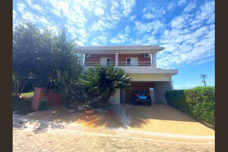 Casa de condomínio à venda com 280m², 4 quartos e 4 vagas