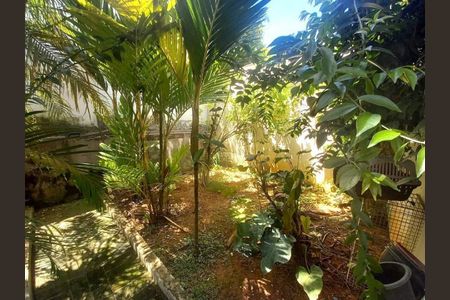 Casa de condomínio à venda com 280m², 4 quartos e 4 vagas