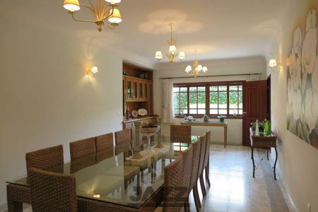 Casa de condomínio à venda com 1100m², 6 quartos e 8 vagas