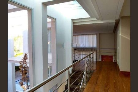 Casa de condomínio à venda com 700m², 4 quartos e 6 vagas