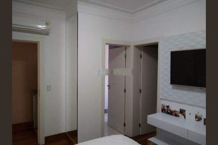 Casa de condomínio à venda com 700m², 4 quartos e 6 vagas