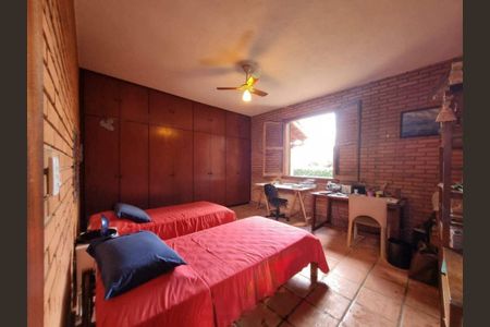 Casa de condomínio à venda com 400m², 3 quartos e 2 vagas