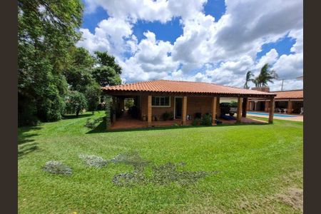 Casa de condomínio à venda com 400m², 3 quartos e 2 vagas