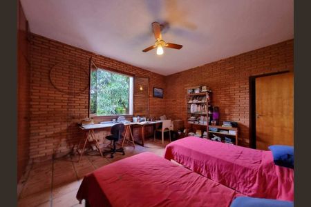 Casa de condomínio à venda com 400m², 3 quartos e 2 vagas