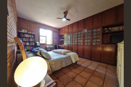 Casa de condomínio à venda com 400m², 3 quartos e 2 vagas