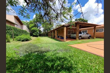 Casa de condomínio à venda com 400m², 3 quartos e 2 vagas
