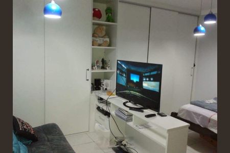 Casa à venda com 64m², 1 quarto e 2 vagas