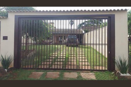 Casa à venda com 64m², 1 quarto e 2 vagas