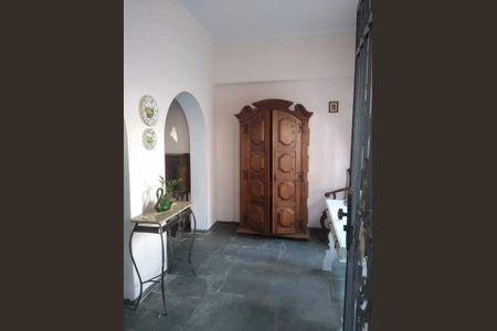 Casa à venda com 187m², 4 quartos e 2 vagas