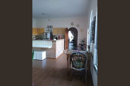 Casa à venda com 187m², 4 quartos e 2 vagas