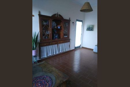 Casa à venda com 187m², 4 quartos e 2 vagas