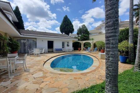 Casa de condomínio à venda com 387m², 4 quartos e 4 vagas