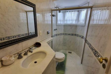 Casa de condomínio à venda com 387m², 4 quartos e 4 vagas