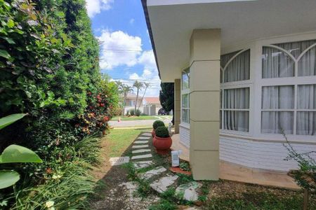 Casa de condomínio à venda com 387m², 4 quartos e 4 vagas
