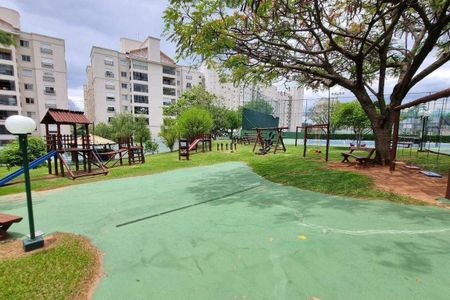 Casa de condomínio à venda com 387m², 4 quartos e 4 vagas