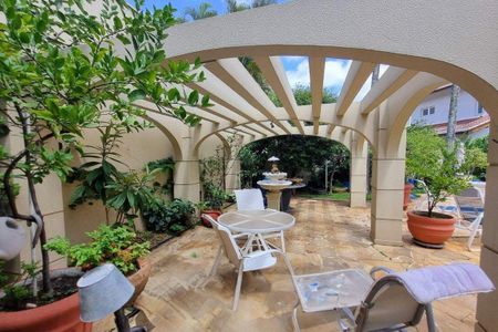 Casa de condomínio à venda com 387m², 4 quartos e 4 vagas