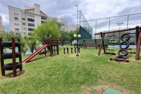 Casa de condomínio à venda com 387m², 4 quartos e 4 vagas