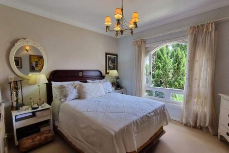 Casa de condomínio à venda com 387m², 4 quartos e 4 vagas