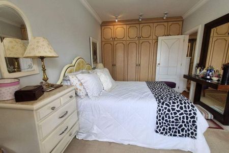 Casa de condomínio à venda com 387m², 4 quartos e 4 vagas