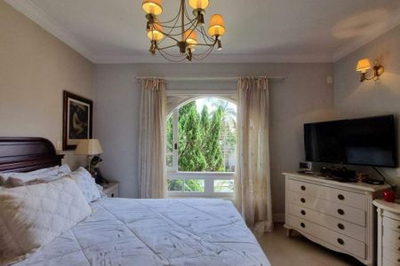 Casa de condomínio à venda com 387m², 4 quartos e 4 vagas