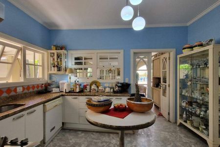 Casa de condomínio à venda com 387m², 4 quartos e 4 vagas