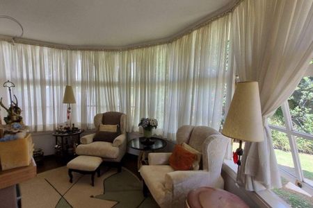 Casa de condomínio à venda com 387m², 4 quartos e 4 vagas