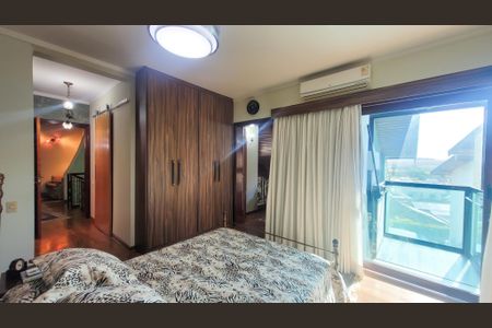 Casa de condomínio à venda com 528m², 5 quartos e 6 vagasSuíte 1