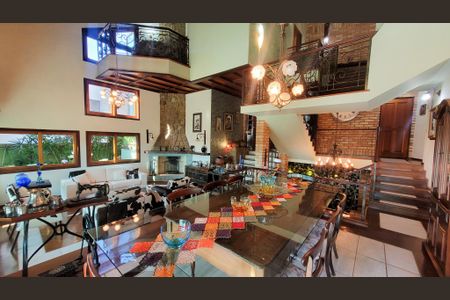 Sala de casa de condomínio à venda com 5 quartos, 528m² em Loteamento Alphaville Campinas, Campinas