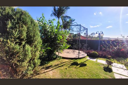 Casa de condomínio à venda com 528m², 5 quartos e 6 vagasÁrea Externa