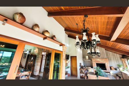 Casa de condomínio à venda com 528m², 5 quartos e 6 vagasÁrea Gourmet