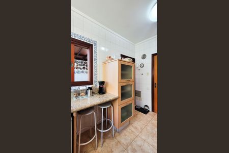 Casa de condomínio à venda com 528m², 5 quartos e 6 vagasCozinha