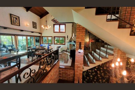 Casa de condomínio à venda com 528m², 5 quartos e 6 vagasSala