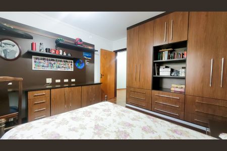 Casa de condomínio à venda com 528m², 5 quartos e 6 vagasQuarto 1