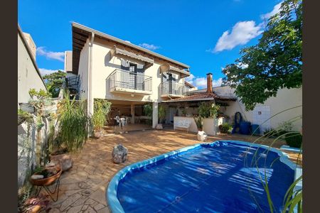 Casa à venda com 340m², 3 quartos e 4 vagas