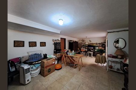 Casa à venda com 340m², 3 quartos e 4 vagas