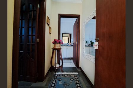 Casa à venda com 340m², 3 quartos e 4 vagas