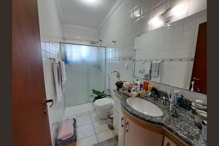 Casa à venda com 340m², 3 quartos e 4 vagas