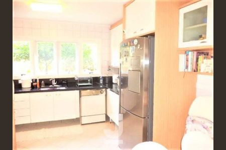 Casa de condomínio à venda com 360m², 4 quartos e 4 vagas