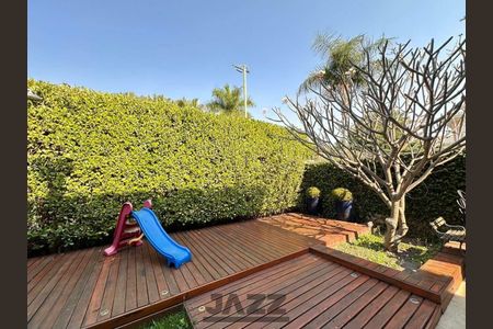 Casa de condomínio à venda com 138m², 3 quartos e 4 vagas