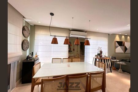 Casa de condomínio à venda com 138m², 3 quartos e 4 vagas