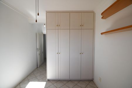 Apartamento à venda com 137m², 3 quartos e 2 vagasQuarto 2 - Suíte