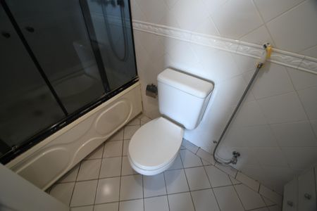 Apartamento à venda com 137m², 3 quartos e 2 vagasBanheiro do Quarto 2