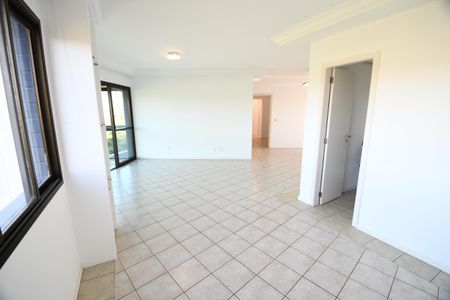 Apartamento à venda com 137m², 3 quartos e 2 vagasSala