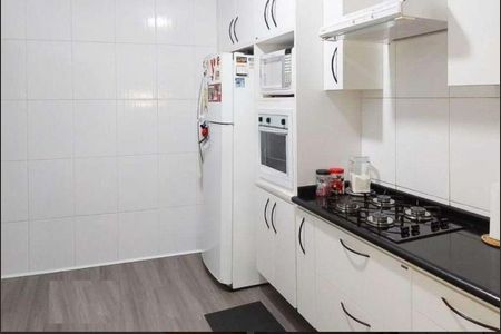 Casa à venda com 200m², 2 quartos e 2 vagasCozinha