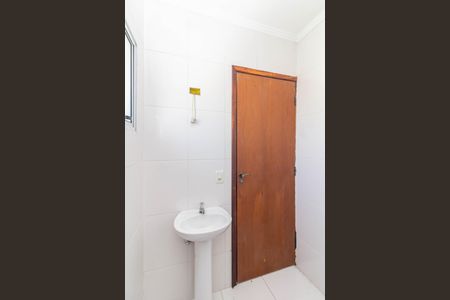 Casa de condomínio à venda com 101m², 2 quartos e 2 vagasBanheiro da Suíte