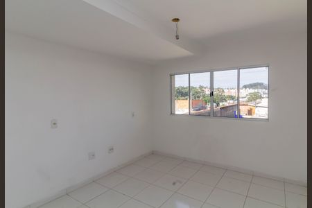 Casa de condomínio à venda com 101m², 2 quartos e 2 vagasSala