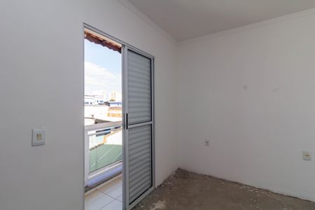 Casa de condomínio à venda com 101m², 2 quartos e 2 vagasSuíte