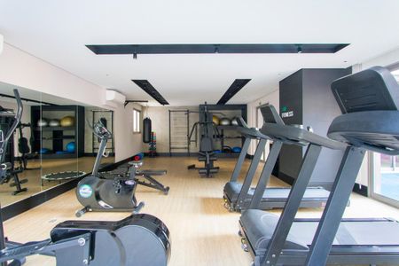 Apartamento para alugar com 68m², 2 quartos e 2 vagasÁrea comum - Academia