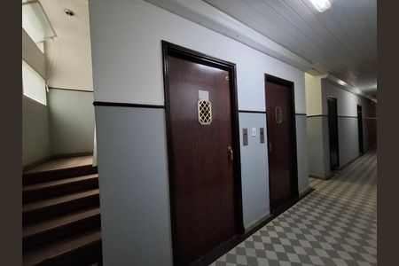 Studio para alugar com 28m², 1 quarto e sem vagaCorredor do prédio