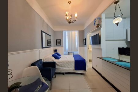 Studio para alugar com 28m², 1 quarto e sem vagaSala/Quarto